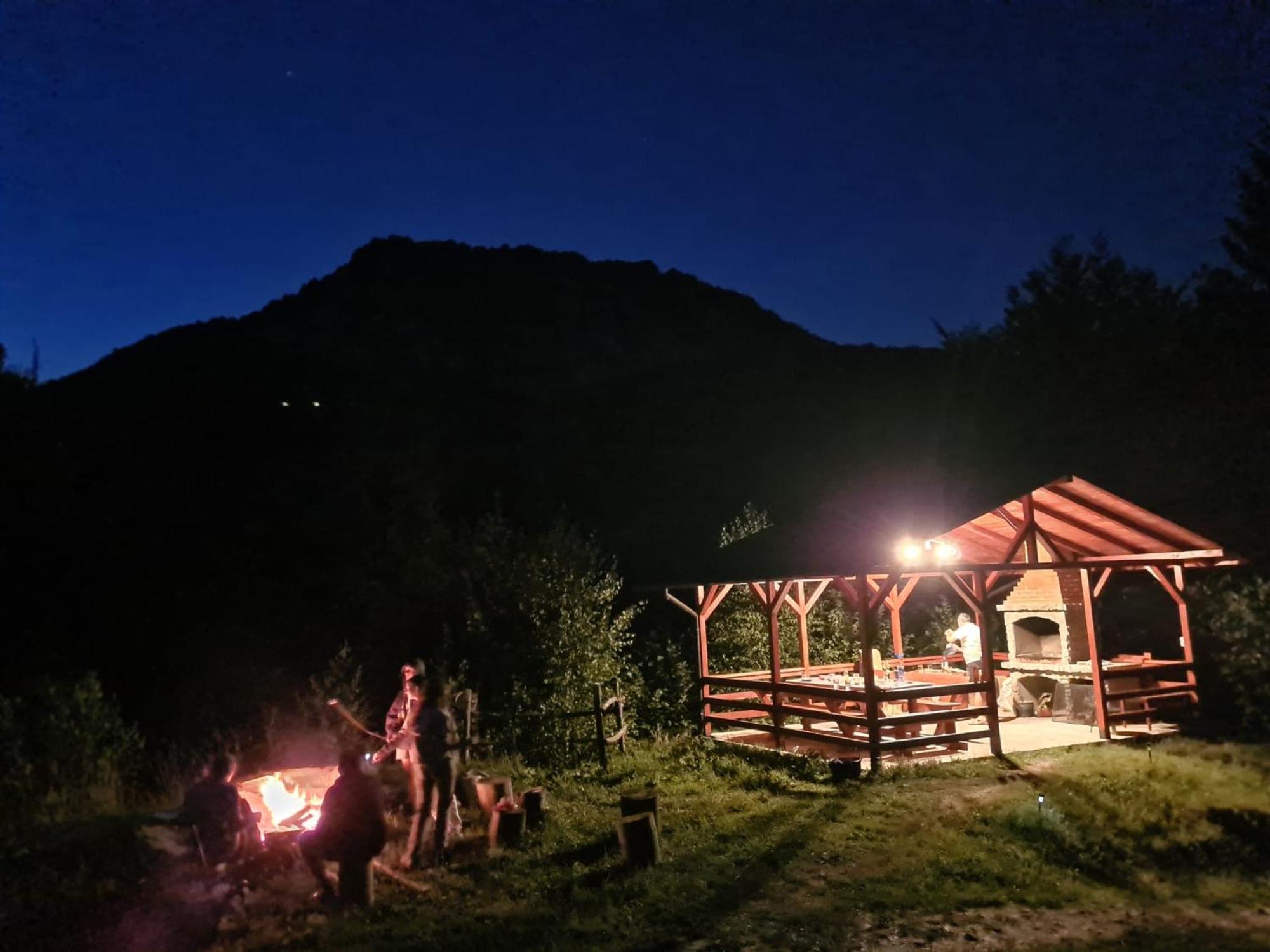 Cabana Belvedere Dragoslavele Exteriör bild